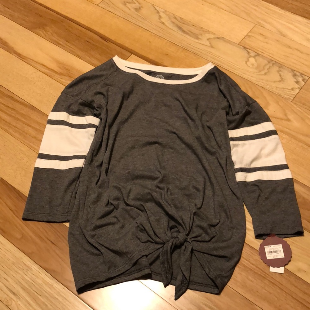 So long sleeve tee shirt